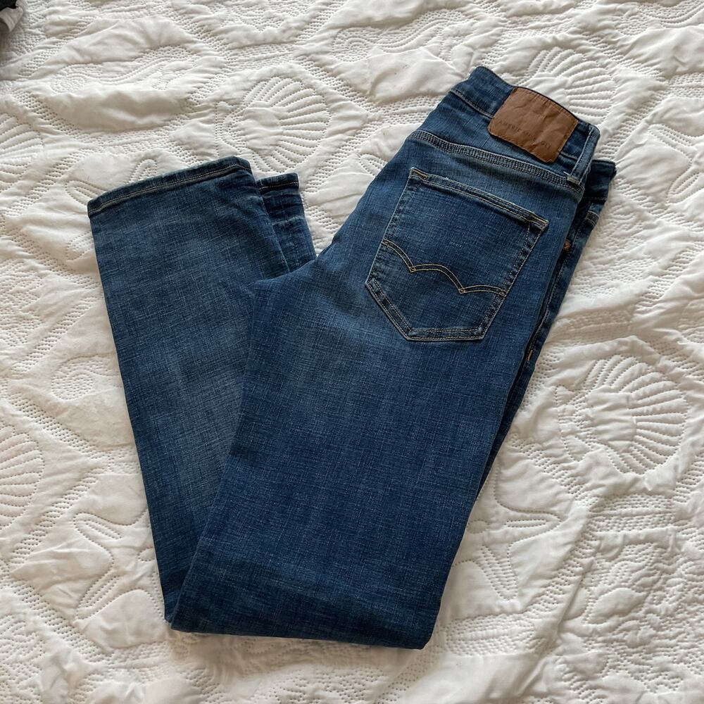 American Eagle Next Level Original Straight Fit Dark Wash Mid Rise Size 30 x 32 - Picture 5 of 13